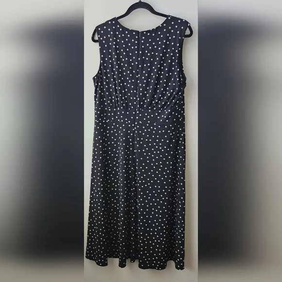 London Times Black & White Polka Dot Midi Dress Stretchy Sz 14 Sleeveless A-line - Picture 2 of 6